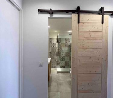 Sainte-Maxime City Centre Apartment | Appartement en face de la plage