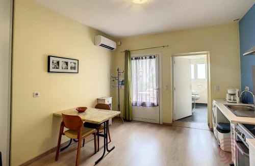 Lamalou-les-Bains Apartment | Appartement F2 climatisé avec terrasse et parking, proche des Thermes et du centre - Lamalou les Bains - FR-1-451-164