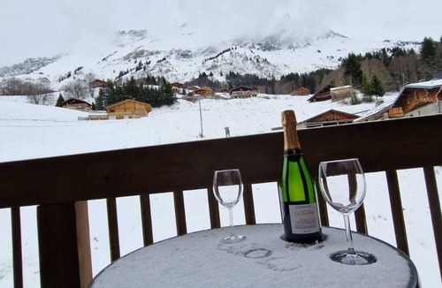 La Giettaz Apartment | Appartement familial a la Giettaz - View of the Aravis mountains