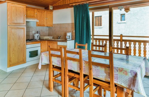 Molines-en-Queyras Apartment | Appartement Face Pistes Départ Toutes Activités Dans Petit Village du Queyras