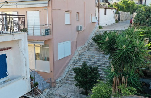 Evrostina Apartment | Appartement in Derveni mit Terrasse by Interhome