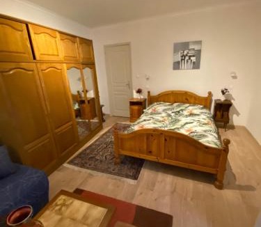 Neris-les-Bains Apartment | Appartement Kylie