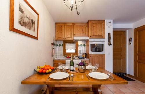 Chamonix-Mont-Blanc Apartment | Appartement Les Capucins 22 - Happy Rentals