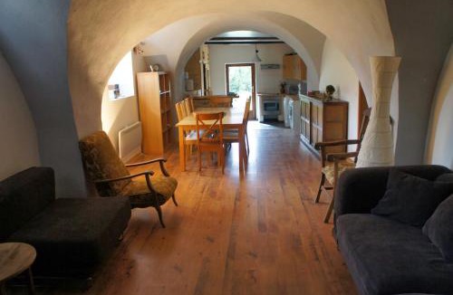 Saint-Jean-d'Arves Apartment | Appartement rénové dans chalet au cœur du vieux village