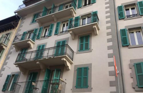 Chamonix City Centre Apartment | Appartement rénové à Chamonix, balcon, parking - FR-1-507-37
