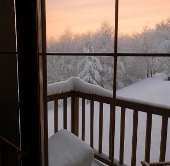 Flumet Apartment | Appartement rénové au pied des pistes avec piscine, sauna, linge inclus et animaux acceptés