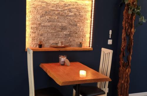 Pignans Apartment | Appartement Romantique Climatisé BELORIZON - 30 min de la mer
