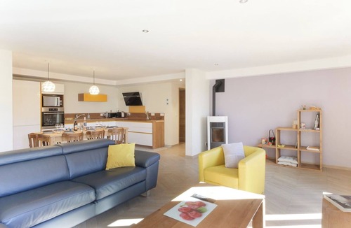 Les Houches Apartment | Appt L'Abeille - Rénové et skis aux pieds
