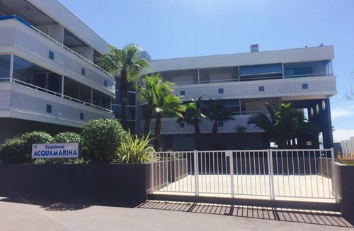 Villeneuve Loubet Beach Apartment | Aquamarine apartment terrace sea view Villeneuve Loubet Baie des Anges