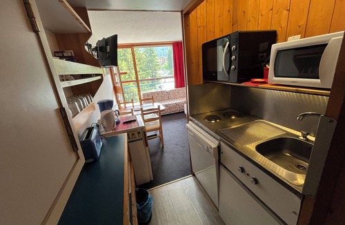 Arc-1800 Apartment | ARC 1800 Apt 2 rooms, summer/winter SKIS, quiet in the center of the resort