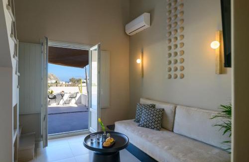 Perivolos Apartment | Arch Suites Santorini