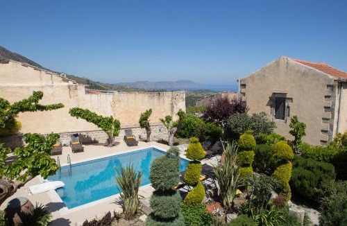 Argyroupoli Hotel | Arcus Suites