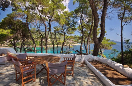 Isomata Villa | Art Villa next to the sea, 3 min from Agios Petros beach,3 bedrooms,3 bathrooms