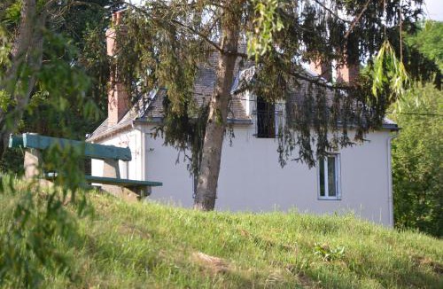 Chambon-sur-Voueize Apartment | AU BORD DE L'EAU appartement 50 M2