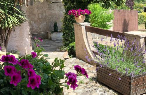 Valensole Apartment | Au cœur de Valensole, calme et douceur provençale