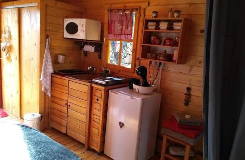 Varages Bed & Breakfast | Au Cabanon Chez Nath - chbre d'hôtes