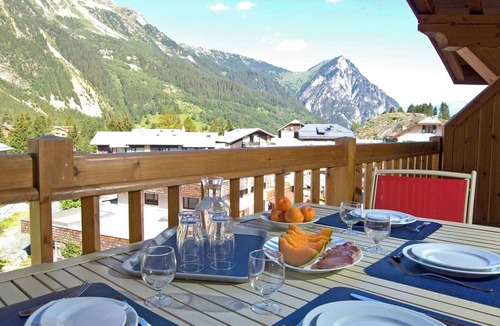 Pralognan-la-Vanoise Condo | Au pied des pistes! Bel Appartement+ casiers à ski