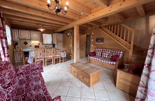 La Clusaz Apartment | AULP DE SUZ 1 – Semi-detached chalet with mountain views, near the shuttle stop – Wi-Fi – Garage and parking