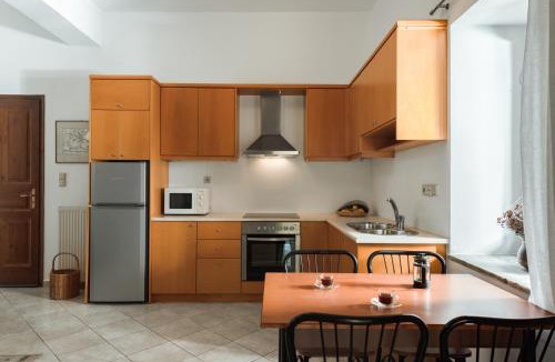 Prines Apartment | Aura Traditional Apartment