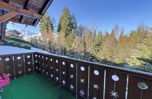 Les Carroz-d'Araches Ski Chalet | Authentic family chalet 8p.
