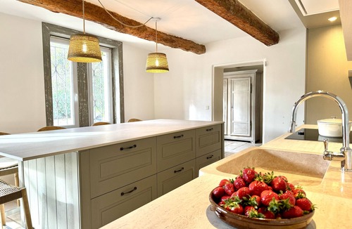 Bedarrides House | Authentic House in Provence - Mas of 1850
