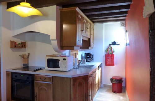 Diou Cottage | Authentic Sologne house with shared pool, garden and 3 bedrooms