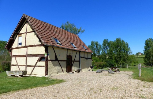 Diou Cottage | Authentic Sologne house with shared pool, garden and 3 bedrooms
