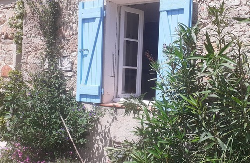 Flayosc House | Authentic stone family housee in a Provence hamlet between Lorgues and Flayosc
