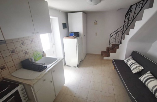 Lefkes Apartment | Authentic White House in Paros Lefkes