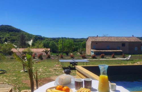 Fox-Amphoux Bed & Breakfast | Aux amoureux de Provence