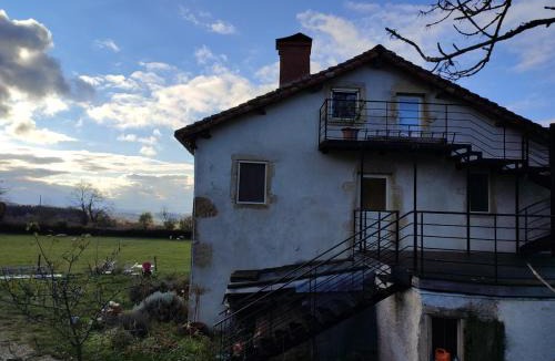 La Celle-sous-Gouzon Apartment | aux berges du verger
