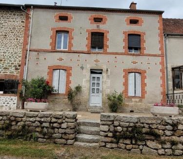 Ahun House | Aux Galets de Gisou