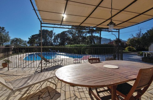Roquebrune-sur-Argens Apartment | Awesome apartment in Roquebrune sur Argens