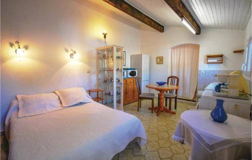 Roquebrune-sur-Argens Apartment | Awesome Apartment In Roquebrune Sur Argens