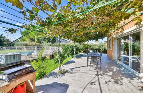Saint-Martin-de-Crau House | Awesome home in Saint Martin de Crau