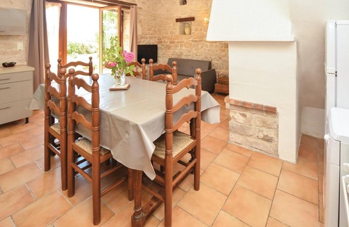 Barjac House | Awesome home in Barjac