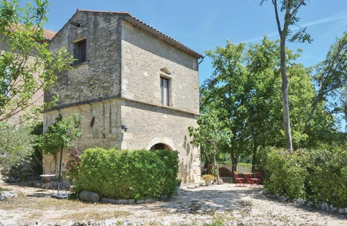 Barjac House | Awesome home in Barjac