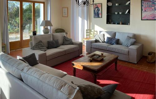 Entrecasteaux House | Awesome Home In Entrecasteaux