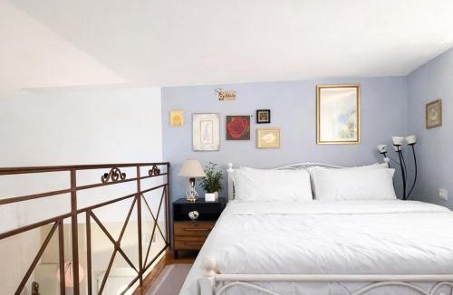 Rodhia House | Azure Loft