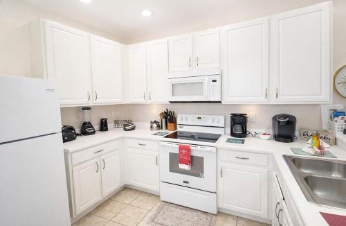 Davenport Apartment | Bahama Bay Resort- Near Disney-pools & Beach for 6