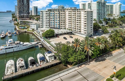 North Bay Village Apartment | Bahia Serena - Bay Views on Marina With Parking