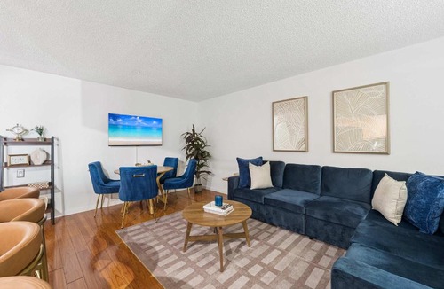North Bay Village Apartment | Bahia Serena - Bay Views on Marina With Parking
