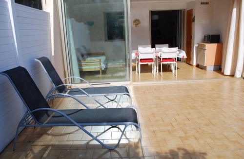 Bandol Apartment | BANDOL T2 Air-conditioned Seafront Large Terrace Veranda Wi-Fi Private parking lot
