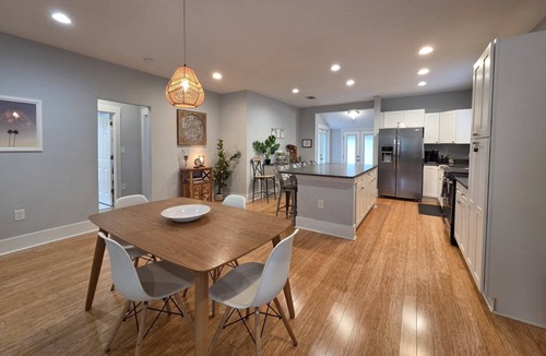 Palma Ceia House | Bay to Bay Sanctuary - Charming South Tampa Craftsman Home Near Bayshore