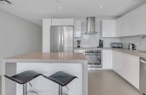 Town Square Apartment | Bay Vistas | Modern 2 BD with Views