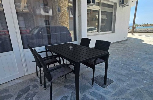 Nea Karvali Apartment | Beach Apartment B