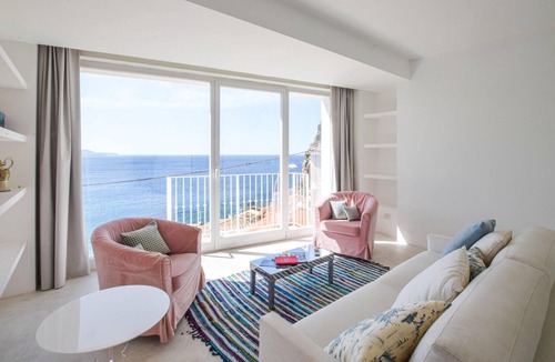 Scilla House | Beach front home in Scilla with WiFi