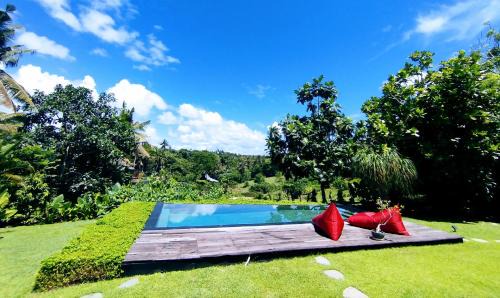 West Selemadeg House | Beachfields Bungalows