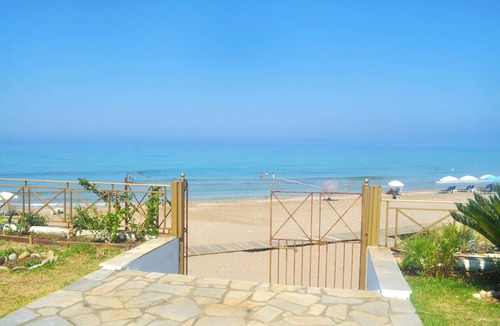 Agios Gordios Apartment | Beachfront Loft Apartment - Agios Gordios Corfu