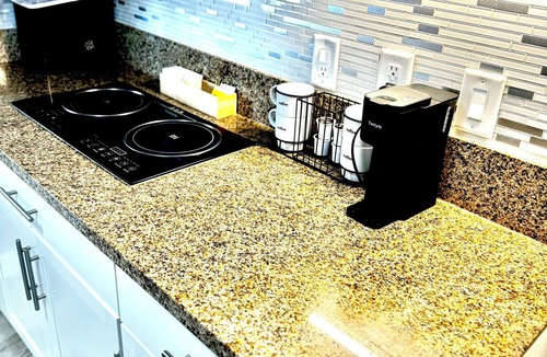 Nichols Apartment | Beautiful 1-bedroom private apartment in charming Mulberry-Lakeland area